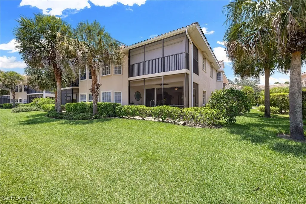 8177 Saratoga Drive Naples FL 34113