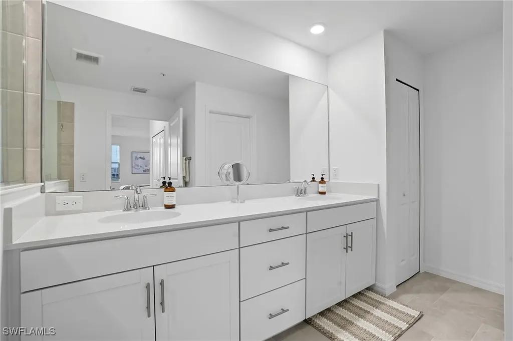 5667 Melbourne Court Ave Maria FL 34142