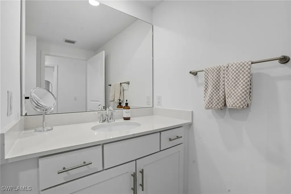 5667 Melbourne Court Ave Maria FL 34142
