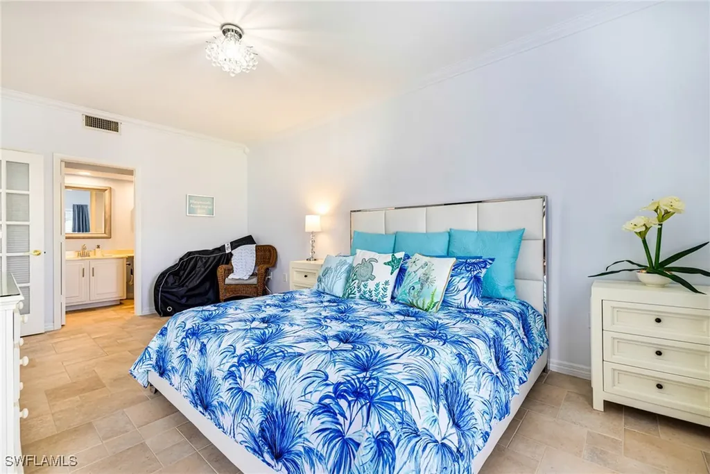 3320 Olympic Drive Naples FL 34105
