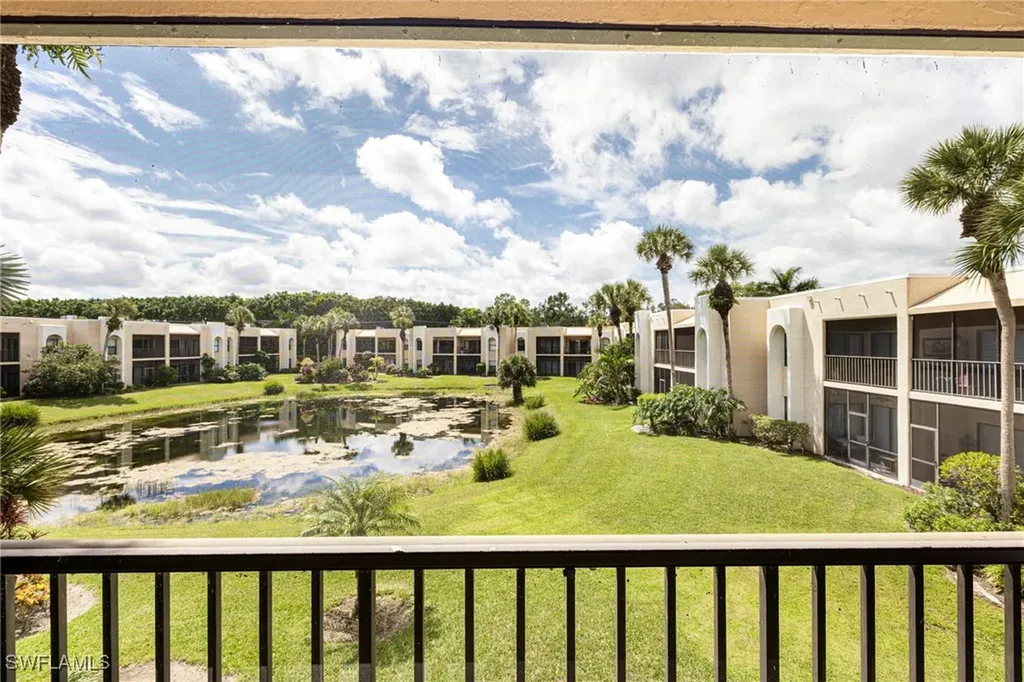 3320 Olympic Drive Naples FL 34105