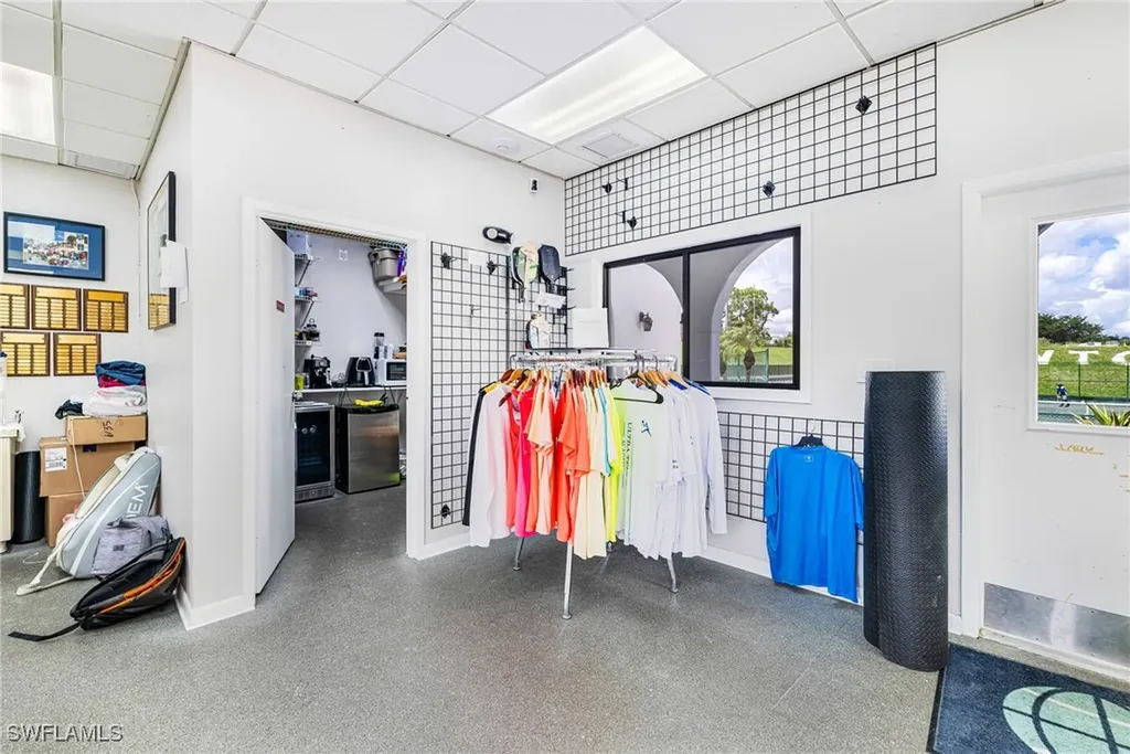3320 Olympic Drive Naples FL 34105