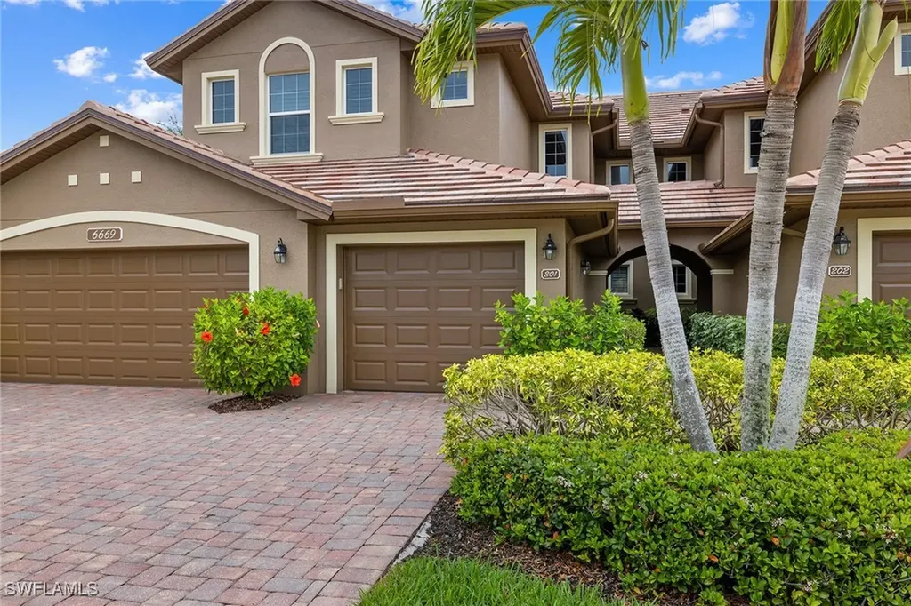 6669 Alden Woods Circle Naples FL 34113