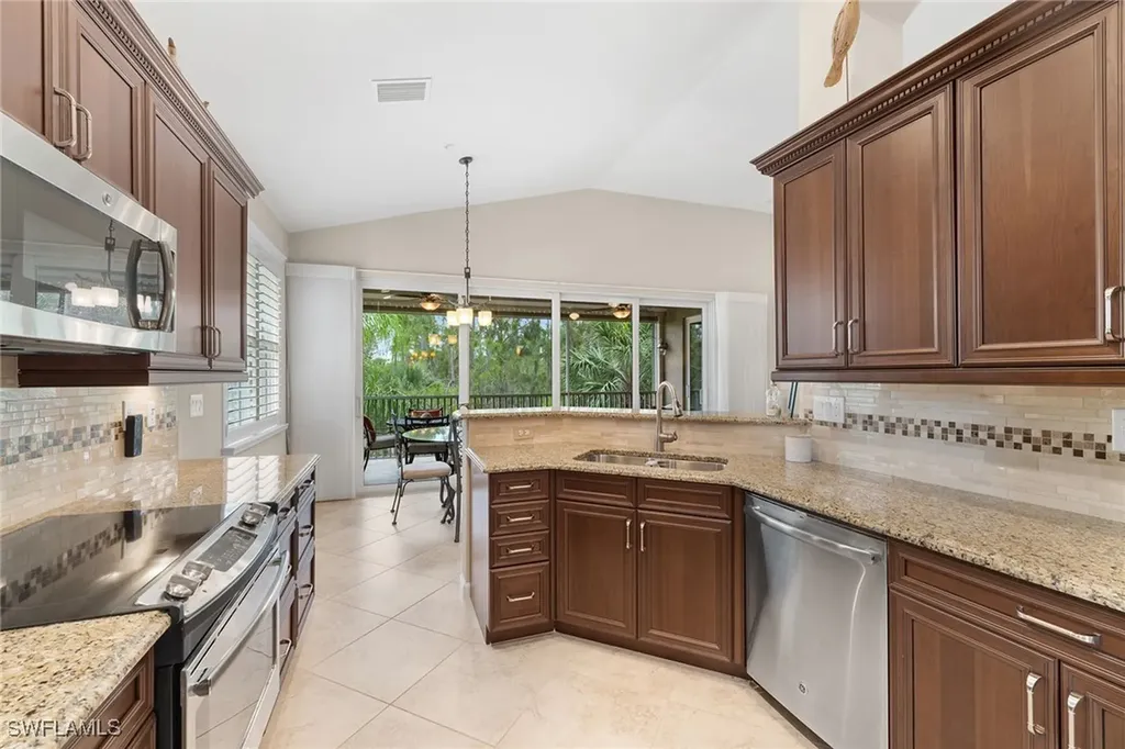 6669 Alden Woods Circle Naples FL 34113