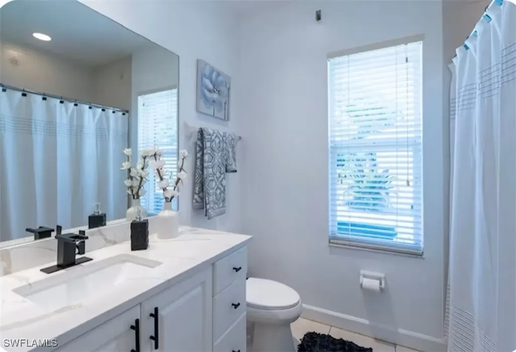 593 106th Avenue N Naples FL 34108