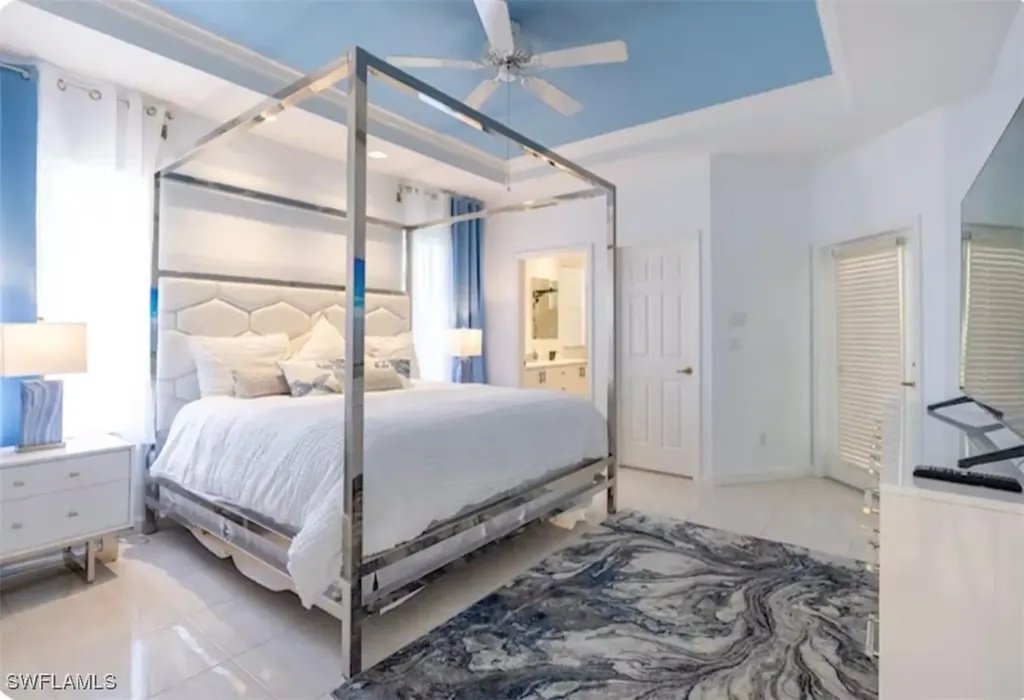 593 106th Avenue N Naples FL 34108