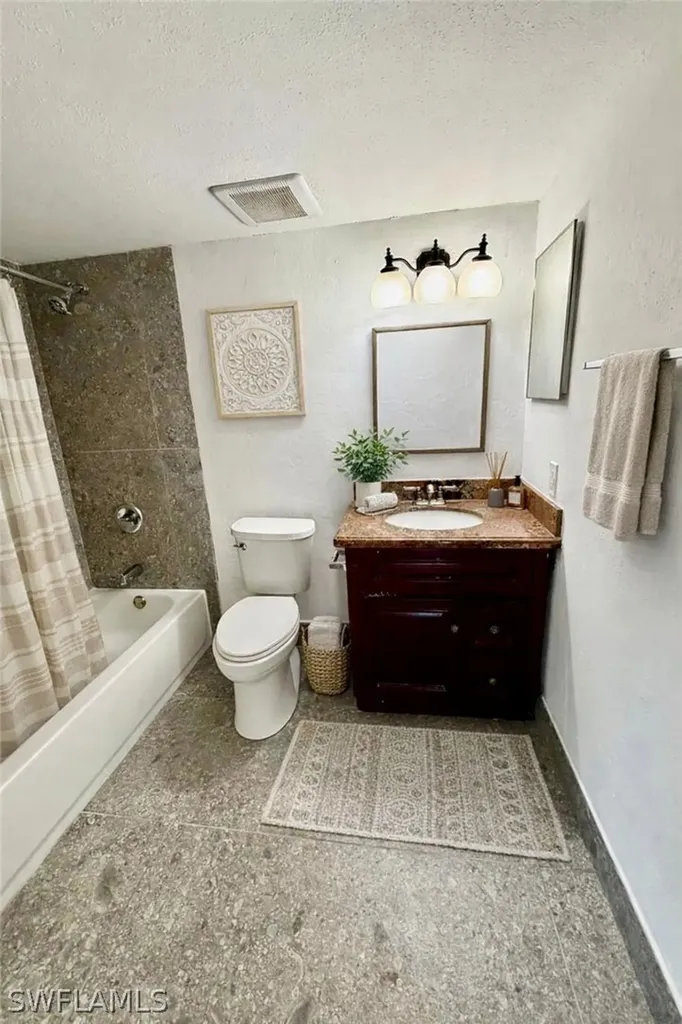 169 Santa Clara Drive Naples FL 34104