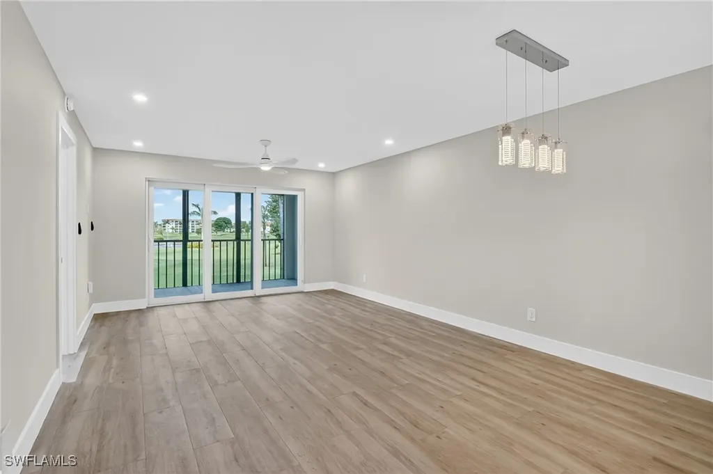 29 High Point Circle E Naples FL 34103