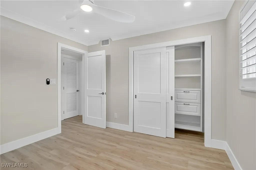 29 High Point Circle E Naples FL 34103
