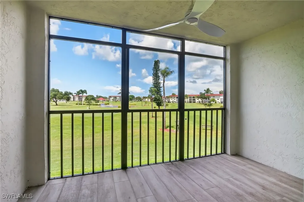 29 High Point Circle E Naples FL 34103