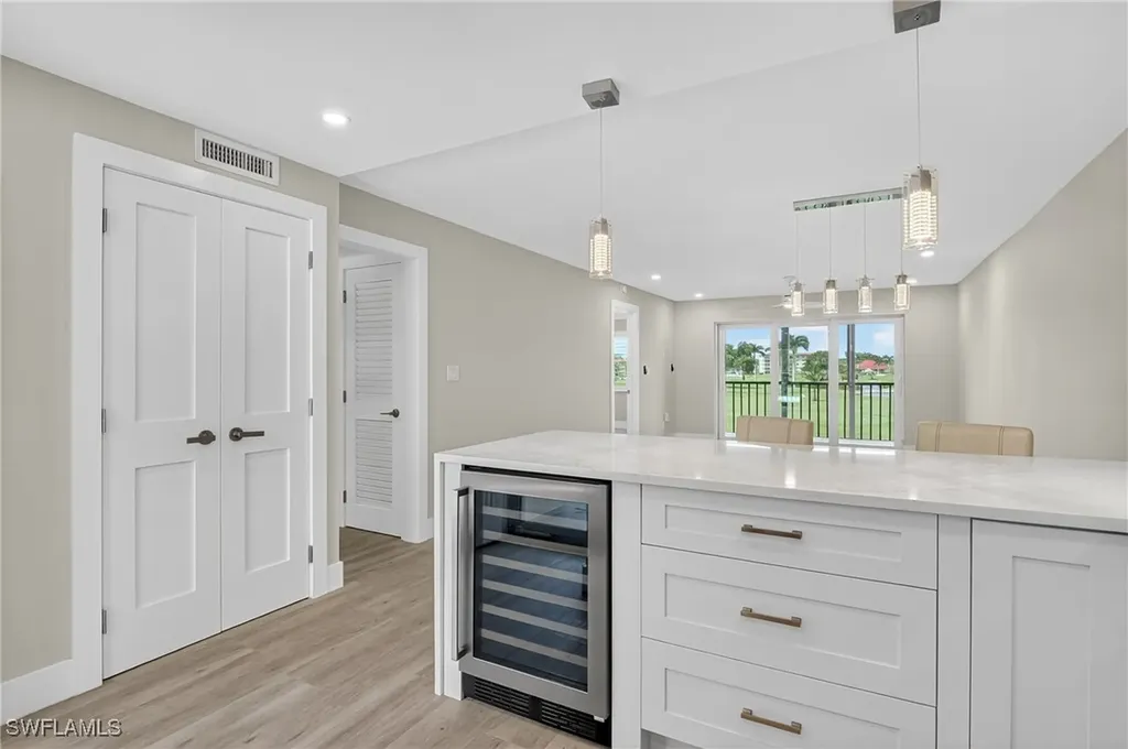 29 High Point Circle E Naples FL 34103