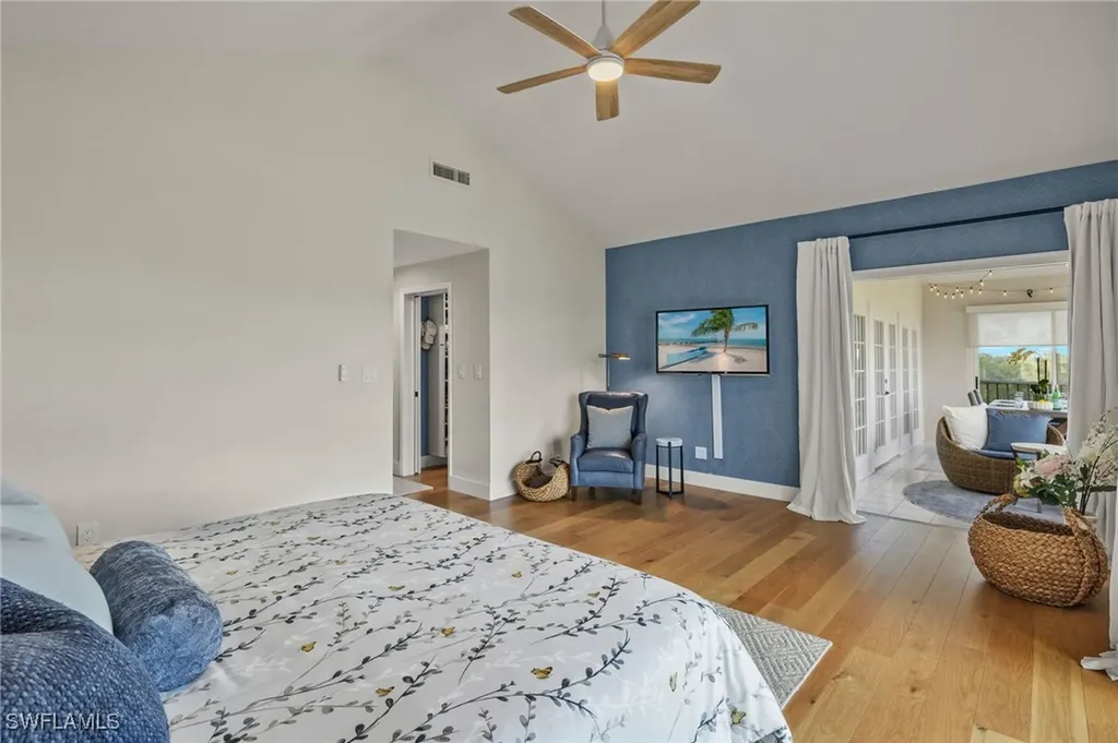 4460 Yacht Harbor Drive Naples FL 34112