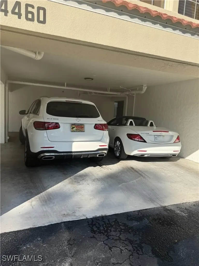 4460 Yacht Harbor Drive Naples FL 34112