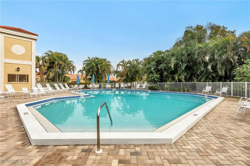 4460 Yacht Harbor Drive Naples FL 34112