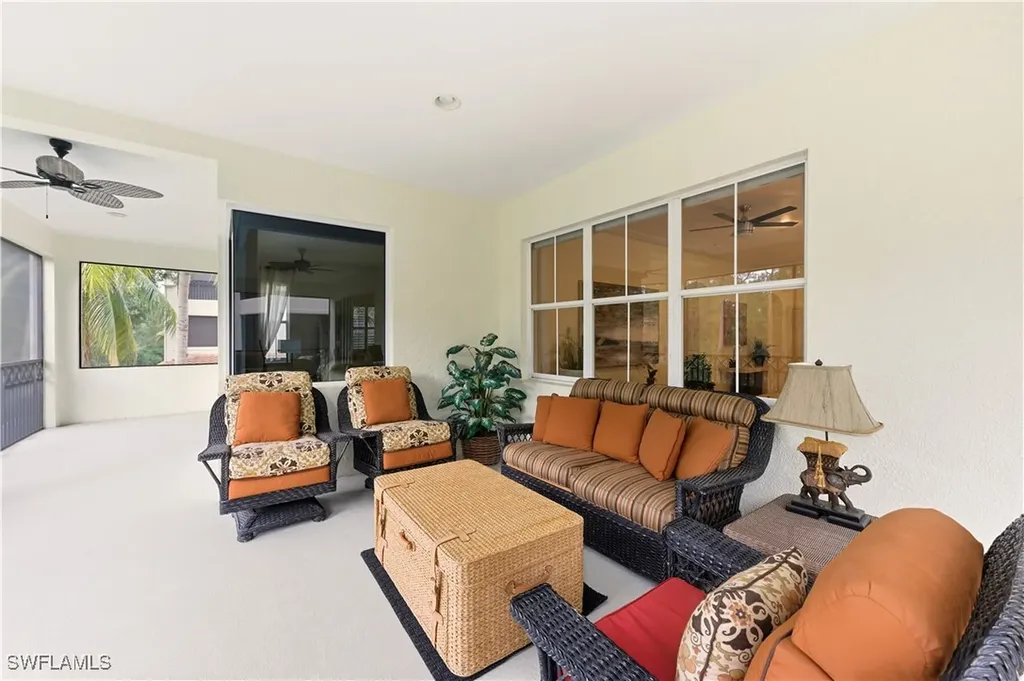 2843 Tiburon Boulevard E Naples FL 34109