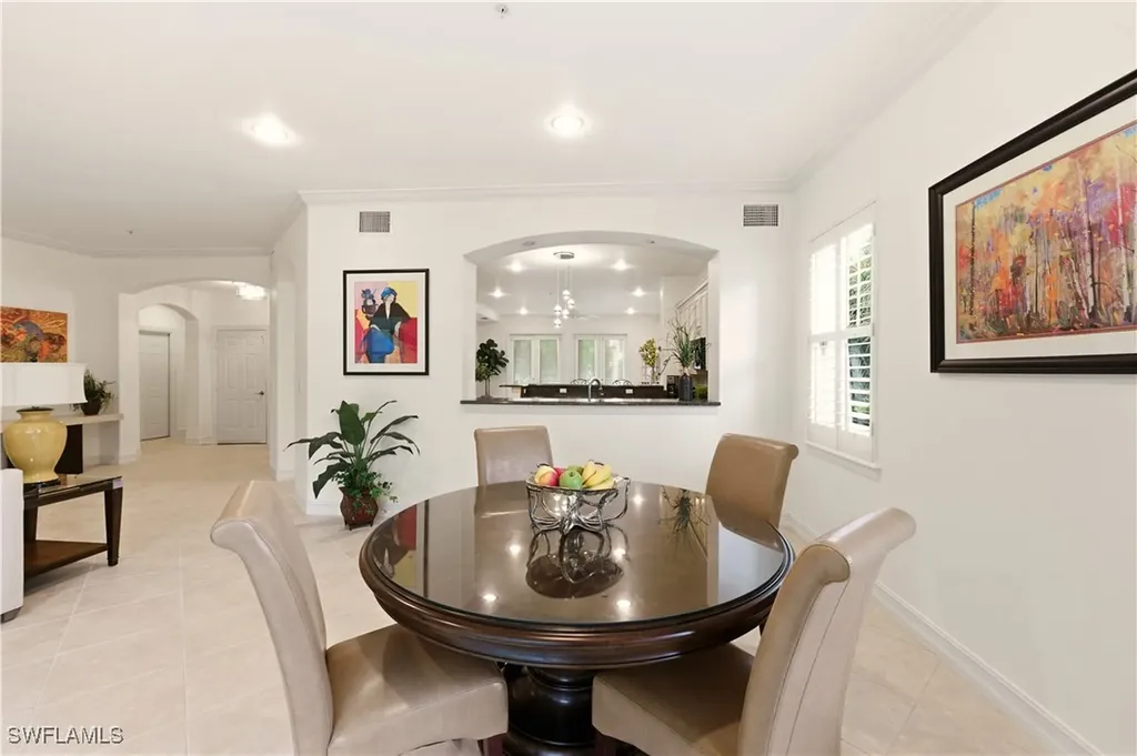 2843 Tiburon Boulevard E Naples FL 34109