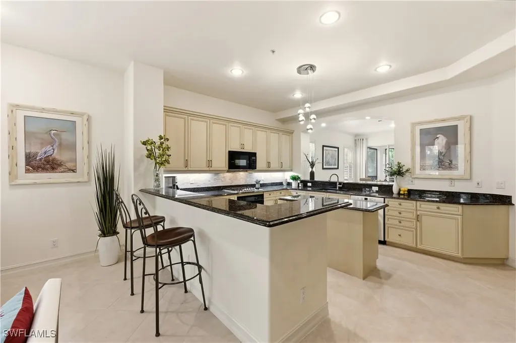 2843 Tiburon Boulevard E Naples FL 34109