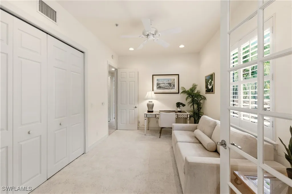 2843 Tiburon Boulevard E Naples FL 34109