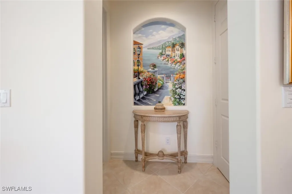 2843 Tiburon Boulevard E Naples FL 34109
