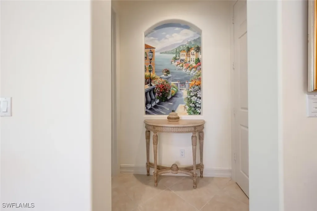 2843 Tiburon Boulevard E Naples FL 34109
