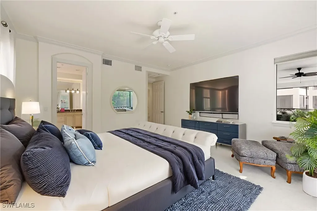 2843 Tiburon Boulevard E Naples FL 34109