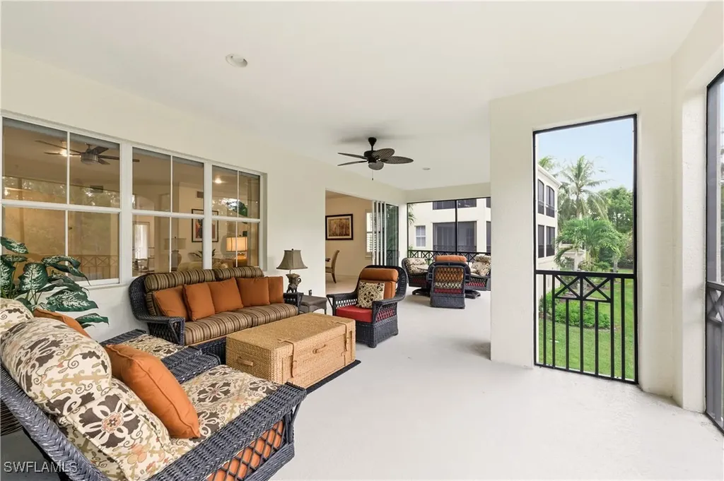 2843 Tiburon Boulevard E Naples FL 34109