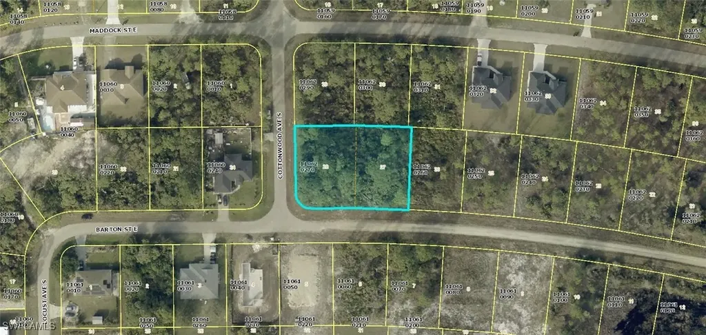 925 Barton Street E Lehigh Acres FL 33974