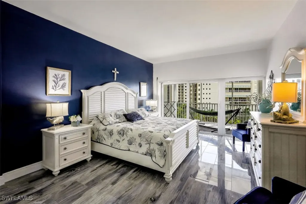 1 Bluebill Avenue Naples FL 34108