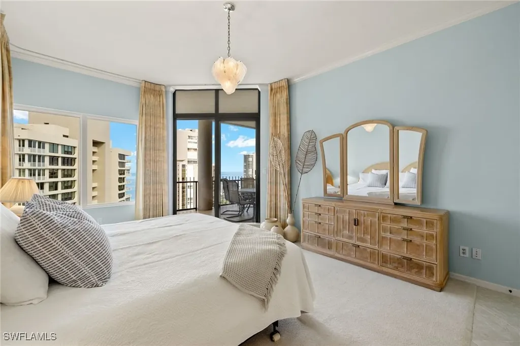 4251 Gulf Shore Boulevard N Naples FL 34103