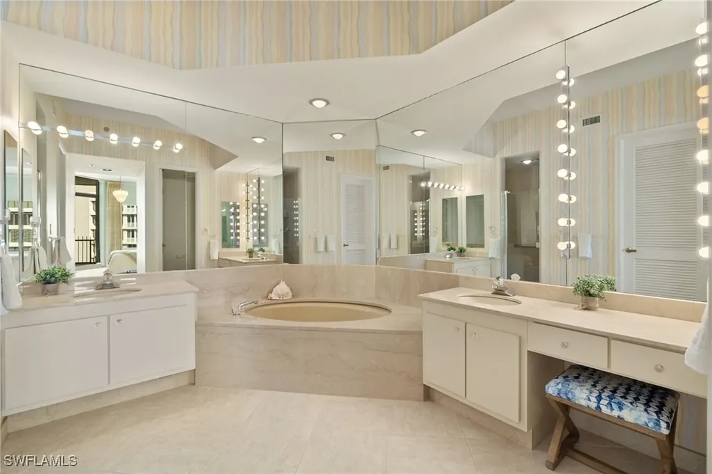 4251 Gulf Shore Boulevard N Naples FL 34103