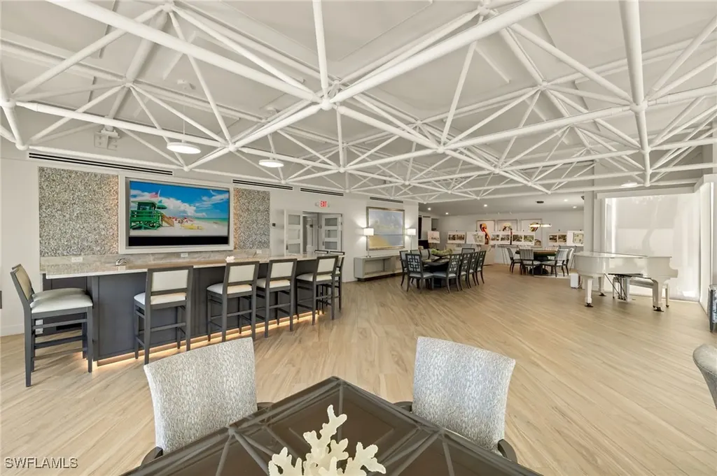 4251 Gulf Shore Boulevard N Naples FL 34103