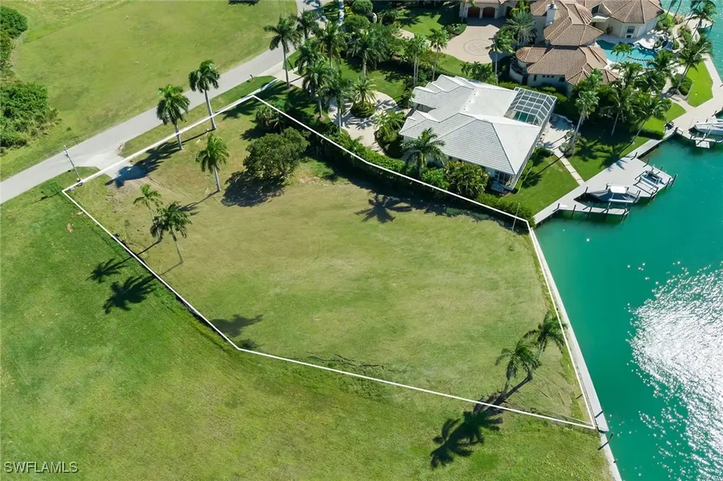 1028 W Inlet Drive Marco Island FL 34145