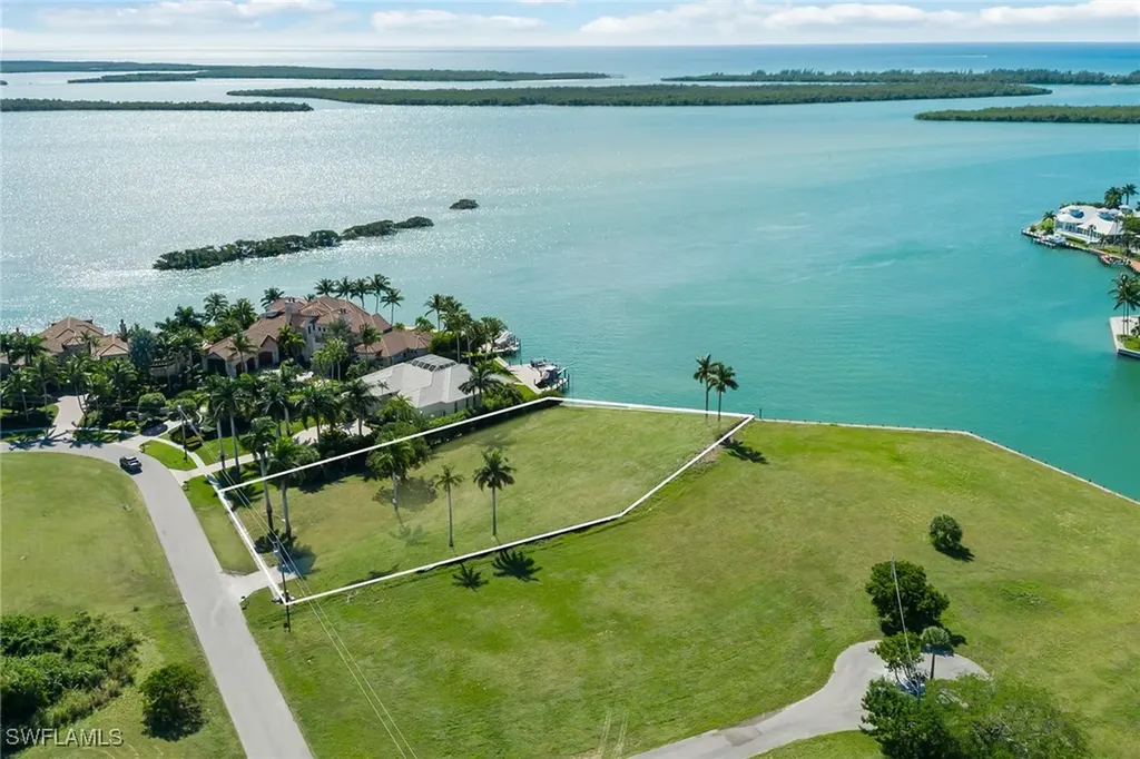 1028 W Inlet Drive Marco Island FL 34145