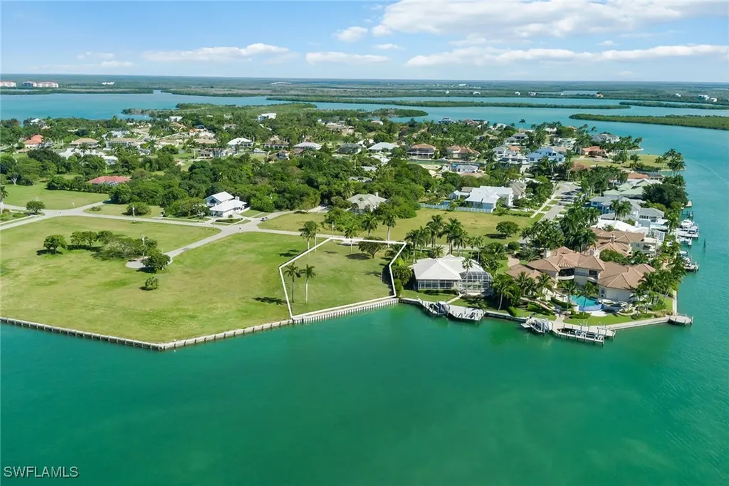 1028 W Inlet Drive Marco Island FL 34145