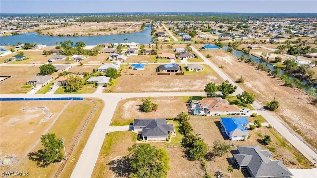 1809 NE 12th Place Cape Coral FL 33909