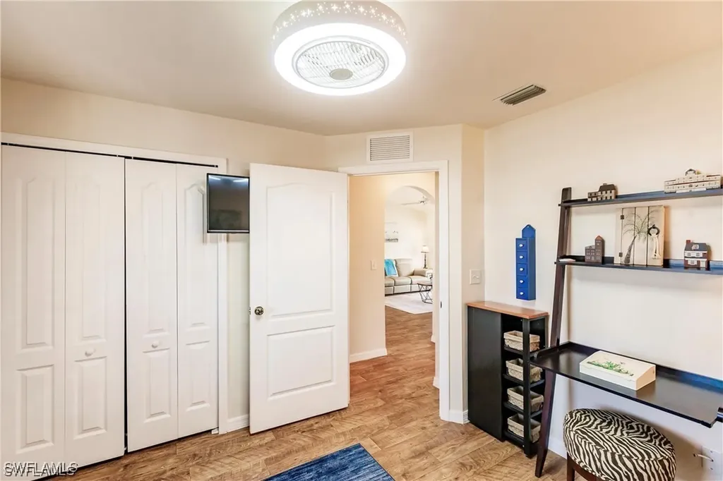 1809 NE 12th Place Cape Coral FL 33909
