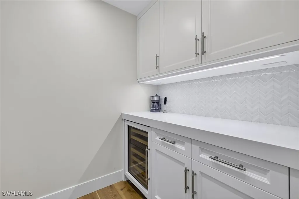13915 Old Coast Road Naples FL 34110