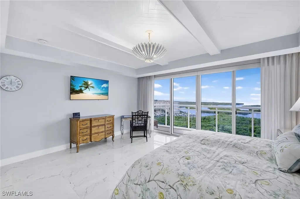 13915 Old Coast Road Naples FL 34110