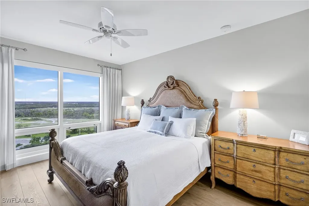 13915 Old Coast Road Naples FL 34110