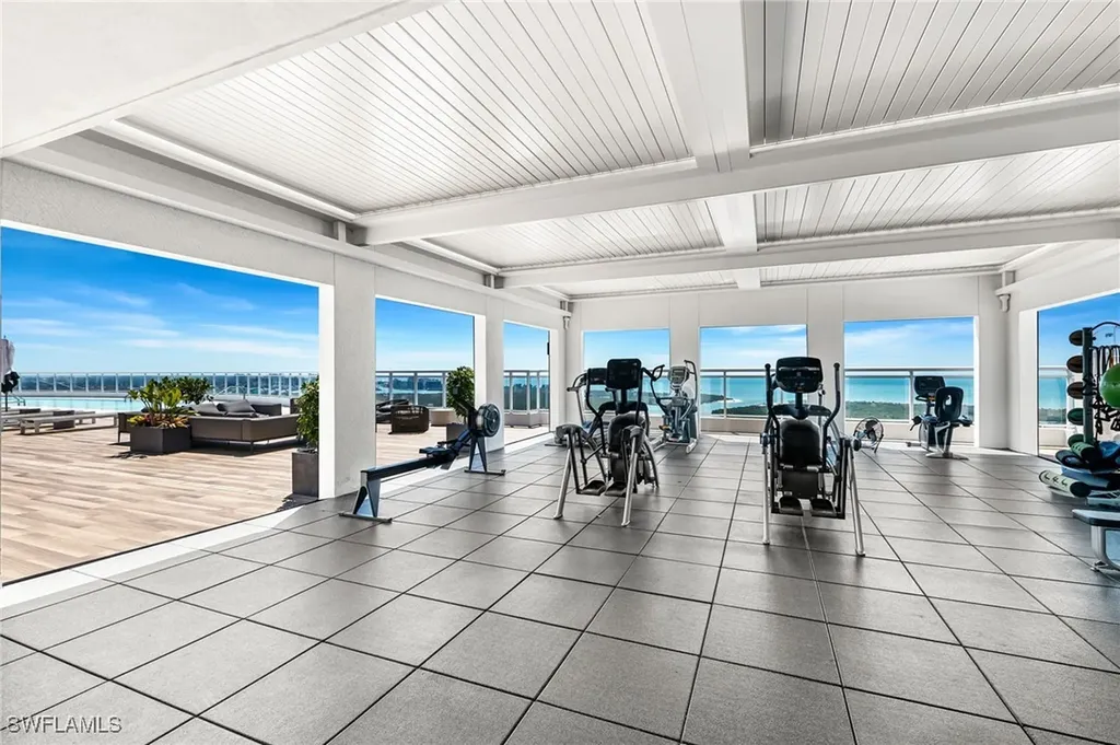 13915 Old Coast Road Naples FL 34110