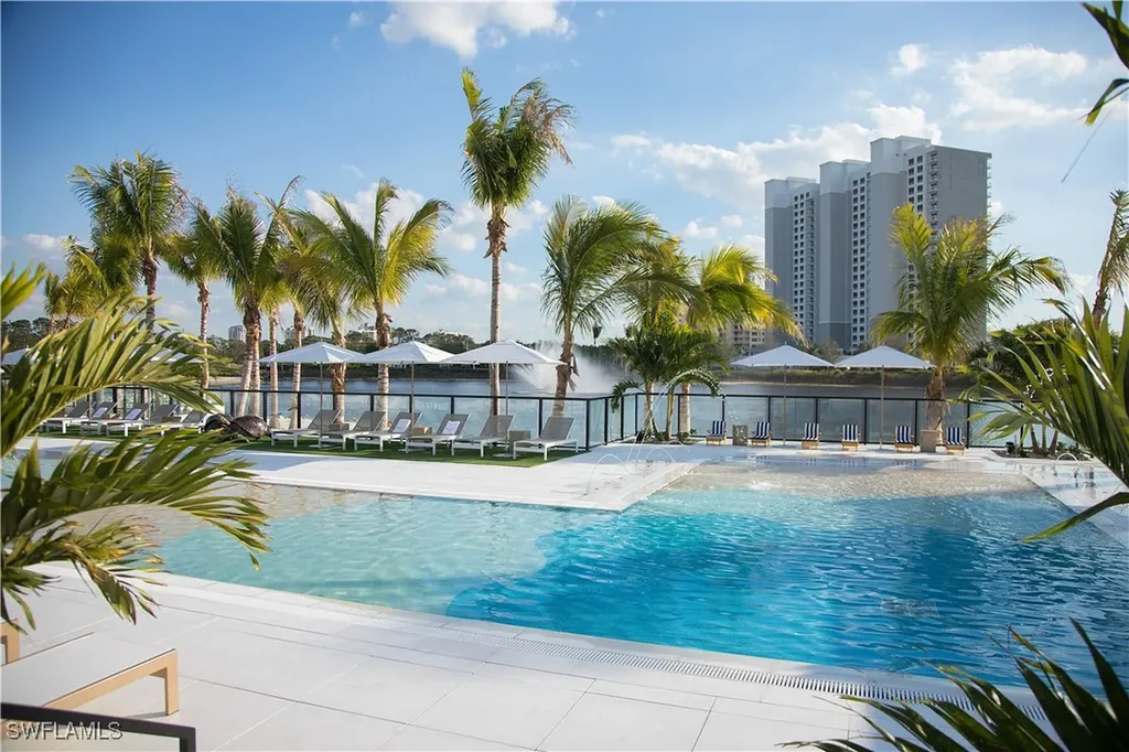 13915 Old Coast Road Naples FL 34110