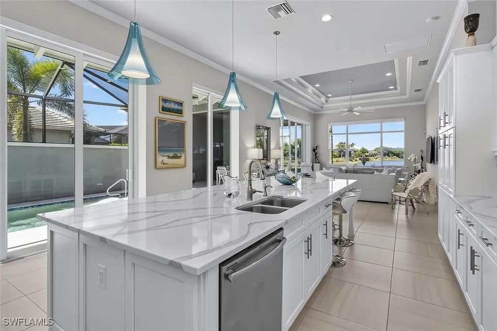 6387 Warwick Avenue Naples FL 34113