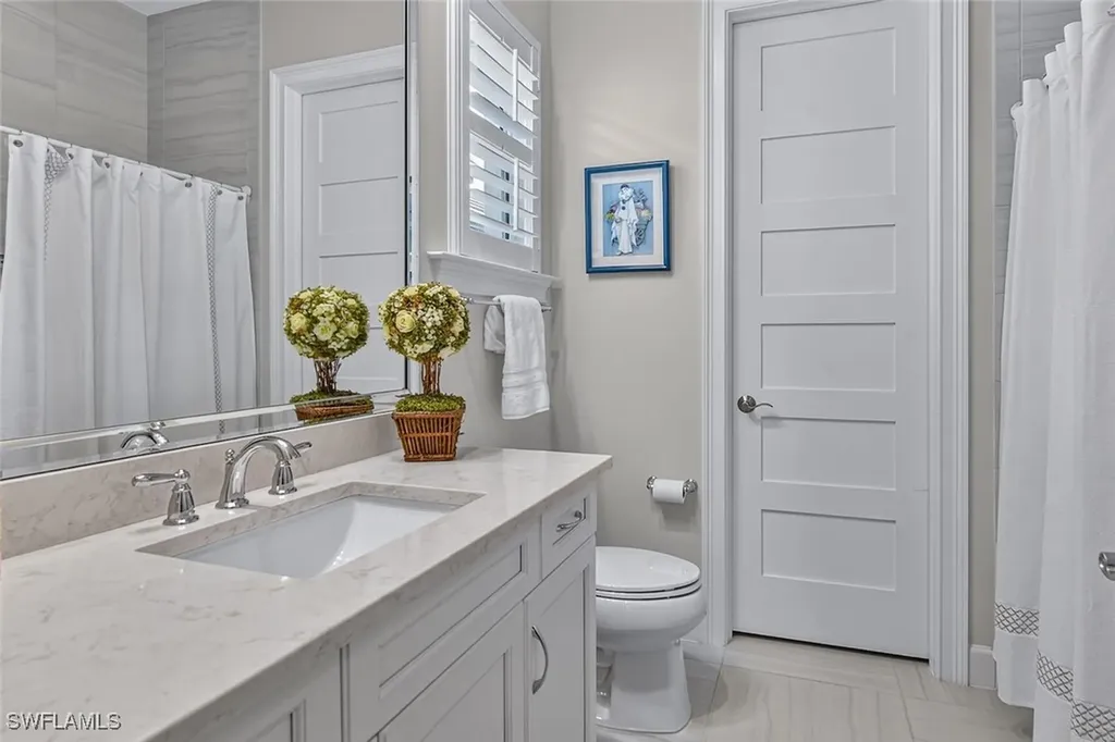 6387 Warwick Avenue Naples FL 34113