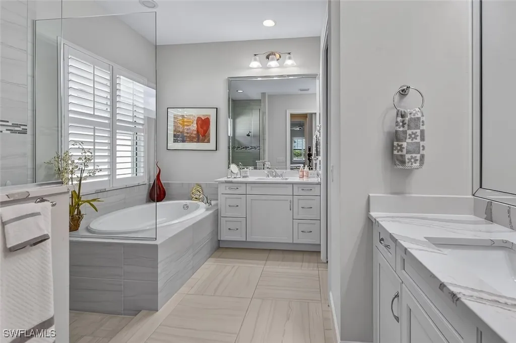 6387 Warwick Avenue Naples FL 34113