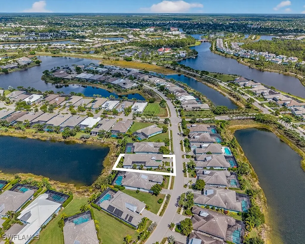 6387 Warwick Avenue Naples FL 34113