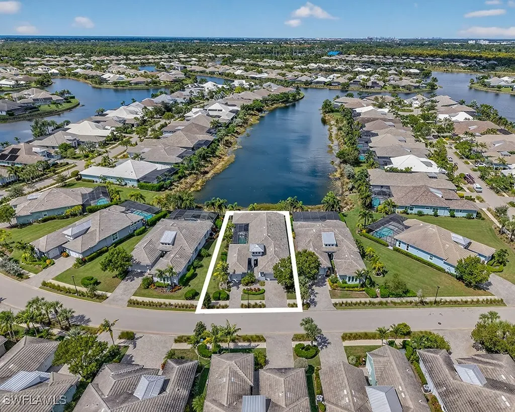 6387 Warwick Avenue Naples FL 34113