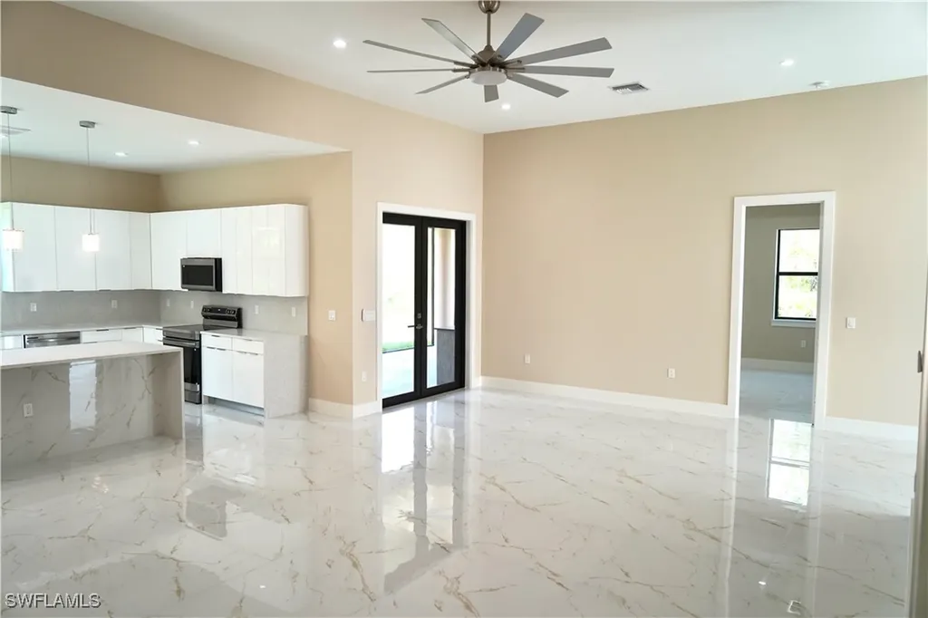 4447 6th Avenue NE Naples FL 34120