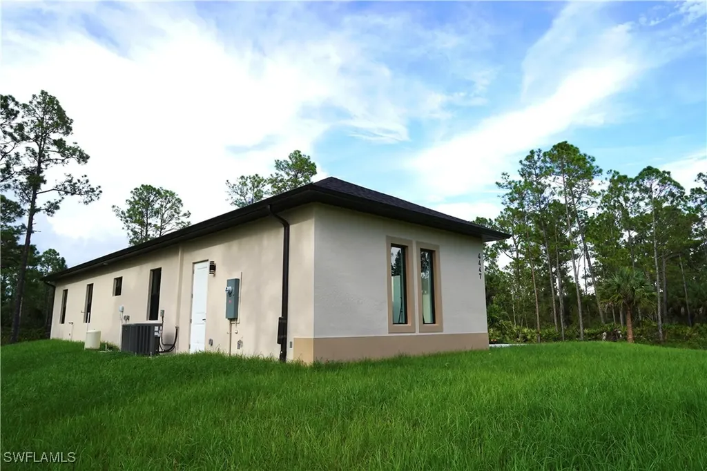4447 6th Avenue NE Naples FL 34120