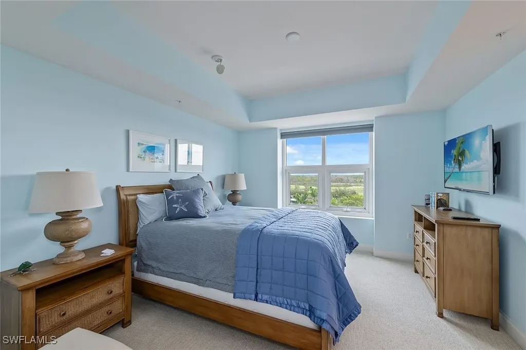 13675 Vanderbilt Drive Naples FL 34110