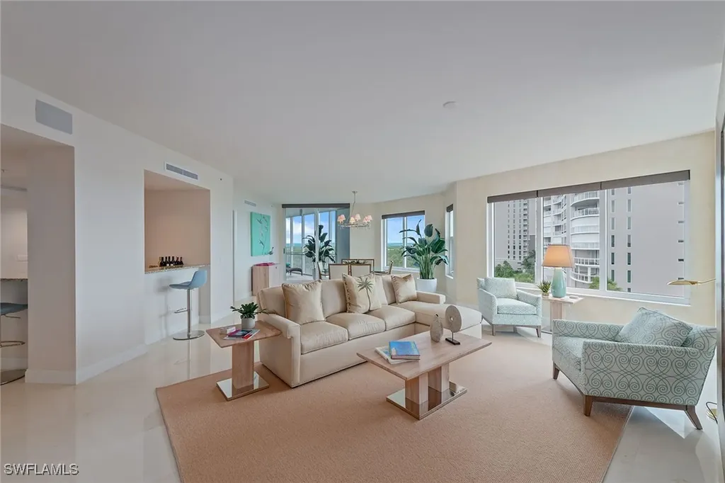 13675 Vanderbilt Drive Naples FL 34110